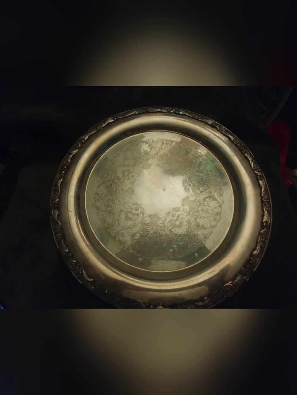 W M Rogers Baroque Silver Plate Serving Tray Round
